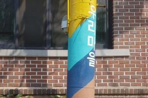 쓰레기 못 버리게 하는 ‘그림 전봇대’