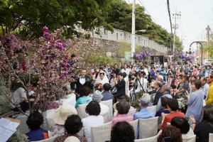 다산성곽길서 10월의 신부 될까