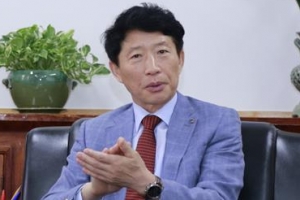 “입학금 받아 학생들에게 해준 게 없어… 부족한 예산 재정효율화로 감당할 것”