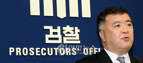 ‘논두렁시계 보도, 국정원 주도’ 주장 이인규 “미국 갈 계획” 연합뉴스