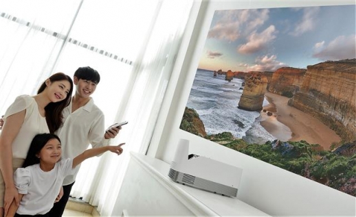 LG전자 ‘프로빔 TV’ 출시…12㎝ 거리서 100인치 투사