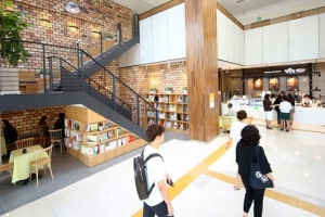 서초구민들 약속장소   “카페보다 구청 로비”