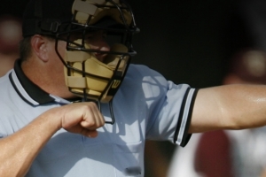 검찰, 최규순 전 프로야구 심판 구속영장 청구…구단에 돈 빌려 도박 혐의