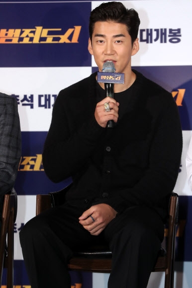 범죄도시 윤계상