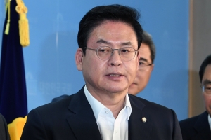 정우택-고영주 비공개 회동에서 무슨 이야기 했나