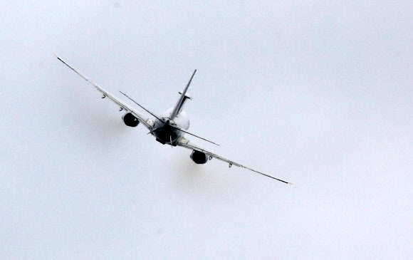 공군이 운용하고 있는 공중조기경보기(E-737, 일명 피스아이)는 24시간 내내 한반도 전역을 물샐 틈 없이 감시하고 있다. 연합뉴스