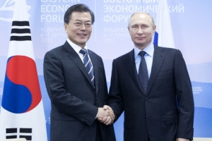 ‘지각대장’ 푸틴, 한러 정상회담에서도 34분 지각