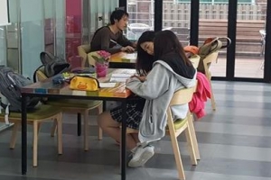 시험 공부 어디서 하니? 난 주민센터에서 한다!