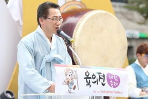 맥주도 마시고 육의전도 보고