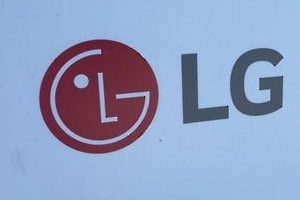 LG유플러스 휴대폰 먹통…경남에서만 신고 350건 ‘폭주’