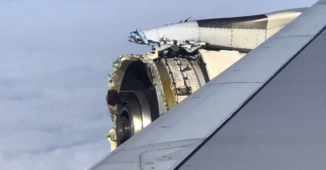 프랑스 파리에서 미국 로스앤젤레스로 향하던 에어프랑스 여객기가 엔진 고장으로 캐나다 구스베이 공항에 불시착 했다. 사고 여객기인 에어버스 A380에 승객 496명과 승무원 24명이 탑승했으나 인명피해는 발생하지 않았다.  트위터 캡처