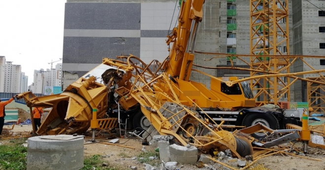 처참한 크레인 사고 현장