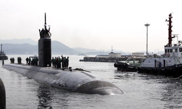 미 해군 핵잠수함 ’투싼’ 진해 입항 뒤늦게 확인