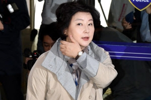 서해순 “김광석과 이혼해 인연끊고 싶다”···법적 가능성은