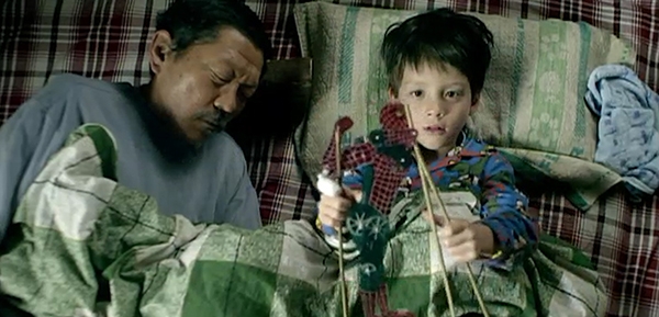 영화 ‘미국에서 온 손자’ 예고편의 한 장면.