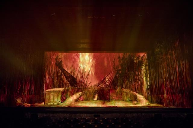 국립창극단 ‘산불’의 무대. 국립극장 제공