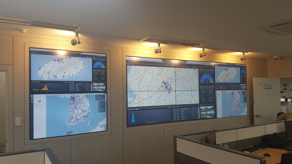 미디어 솔루션 서비스 전문 기업인 비비엠씨㈜가 한국전기차충전서비스의 제주도 상황실 구축 및 상황실용 SignCast를 납품하였다고 발표했다.