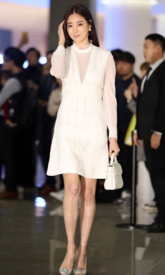 김사랑, 일대를 평정하는 미모