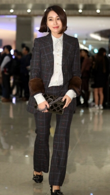 이민정 ’혼자 왔어요’