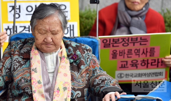 위안부 피해 할머니 별세로 생존자 34명… 수요집회는 계속된다 