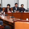 바른정당 결국 분당…김무성 등 9명 오늘 자유한국당 복당 선언