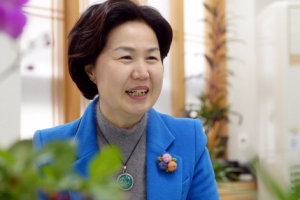 “식당에도 휠체어 배려석을…장애인 눈높이 정책 펴야”