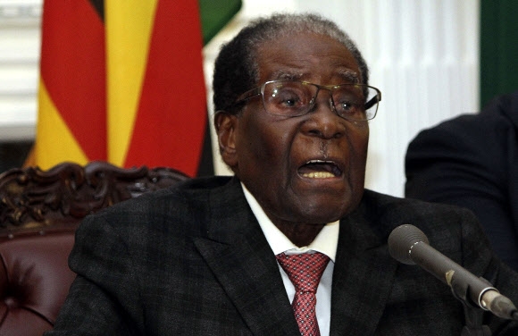 로버트 무가베 전 짐바브웨 대통령. AP 연합뉴스