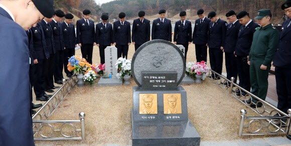 연평도 포격 도발 7주년 전사자 기리며… 