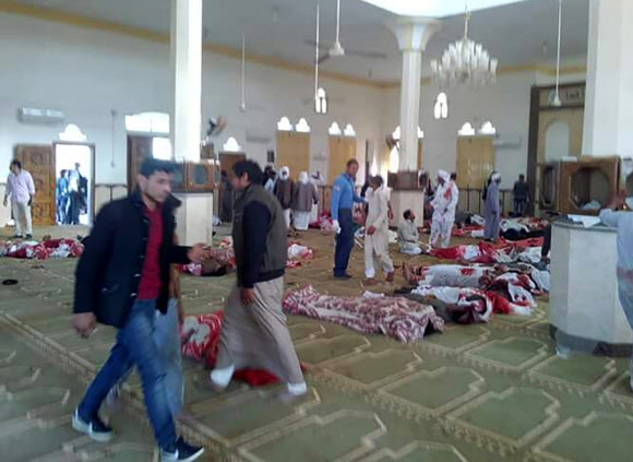 처참한 이집트 이슬람사원 테러 현장