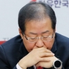 한국당 텃밭 경남에서도… 민주 뜨고 한국당 지고