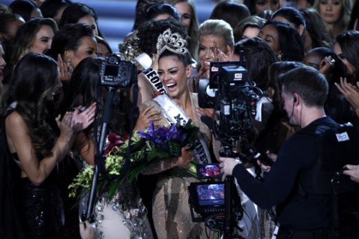 Miss South Africa Demi-Leigh Nel-Peters cries after she was announced as the new Miss Universe at the Miss Universe pageant Sunday, Nov. 26, 2017, in Las Vegas. (AP Photo/John Locher)
