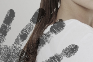 초등생 성추행한 한의사, 10년 만에 처벌…‘미투’로 용기내