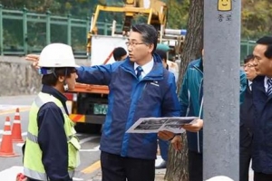 [자치단체장 25시] 비움의 미학…함께 걷고 싶은 ‘명품 종로’의 비결