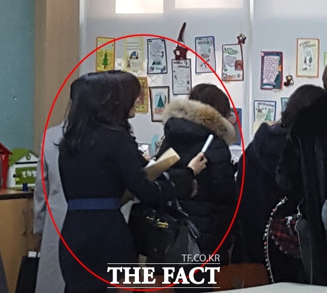 이부진 호텔신라 사장이 11일 아들이 다니는 서울 시내 모 초등학교에서 열린 발표회에 참석했다.