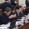 국방위, 자유한국당 반대로 5·18 특별법 의결 무산