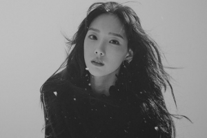 태연, 생일·컴백 당일 부친상 “발매 일정 연기”[공식입장]