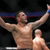 [포토] 승리의 기쁨 만끽하는 UFC 도스 안요스
