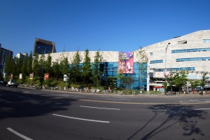 서울 북촌 한옥마을 이색 만화방으로 탈바꿈