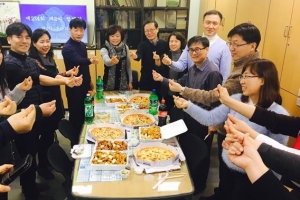 새벽 눈 치운 공무원들 눈에 밟혀… 4000명분 피자 쏜 성남시장