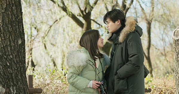 ‘두개의 빛: 릴루미노’ 예고편 캡처.