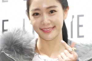 클라라, 6살 연상 사업가와 결혼…“행복하게 살겠다”