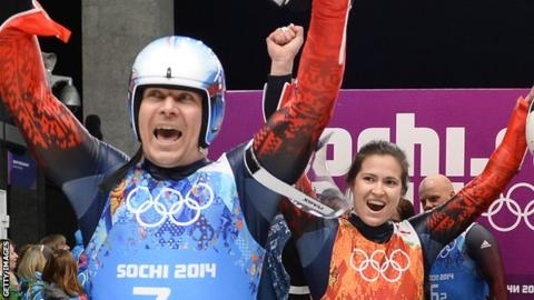 2014 소치동계올림픽 루지 혼성 계주에서 은메달을 차지했던 러시아의 알베르토 뎀첸코와 타타냐 이바노바. AFP 자료사진 