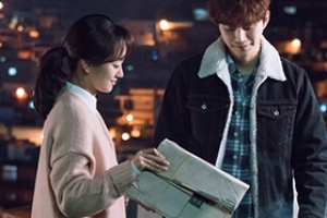 ‘그냥 사랑하는 사이’ 원진아♥이준호, 알콩달콩한 모습 포착