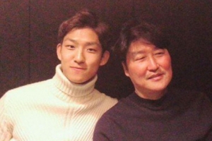 송강호, 아들과 함께 보낸 훈훈한 연말 ‘다정한 모습 포착’