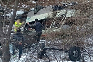양구서 훈련병 탄 군용버스 추락… 22명 중경상
