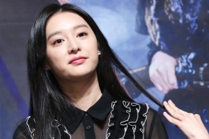 [포토] 김지원, 새해에 더욱 빛나는 미모