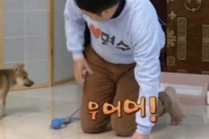 ‘대화가 필요한 개냥’ 김구라, 생애 첫 펫시터 도전 “무릎 꿇었다”