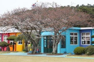 폐교 직전 학교 10여곳 되살린 제주도민의 힘