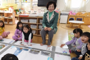보육 1번지 답게… 어린이집 교사로 첫발 뗀 송파구청장