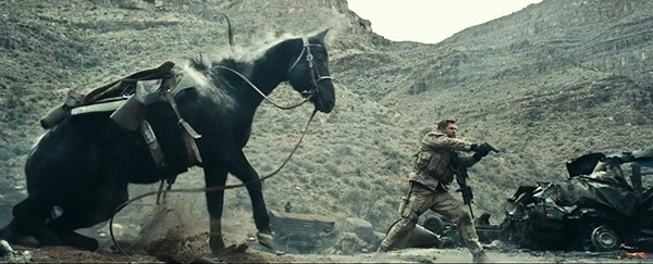 영화 ‘12 솔져스’ 예고편 한 장면.